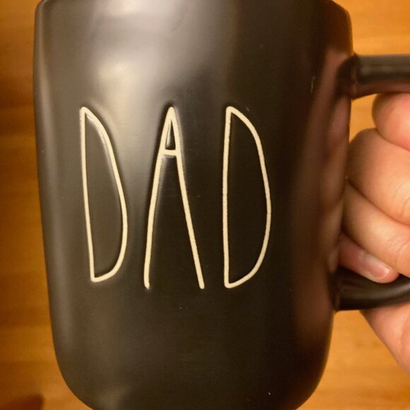 Rae Dunn DAD Mug Black - Picture 1 of 4
